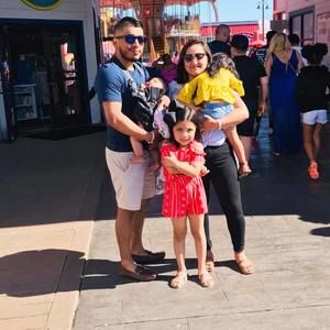 Meet your Posher, Rosayjose